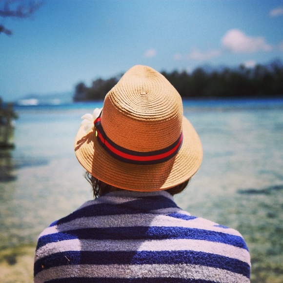 Meet your Posher, Nicole - Picture 1 of 1